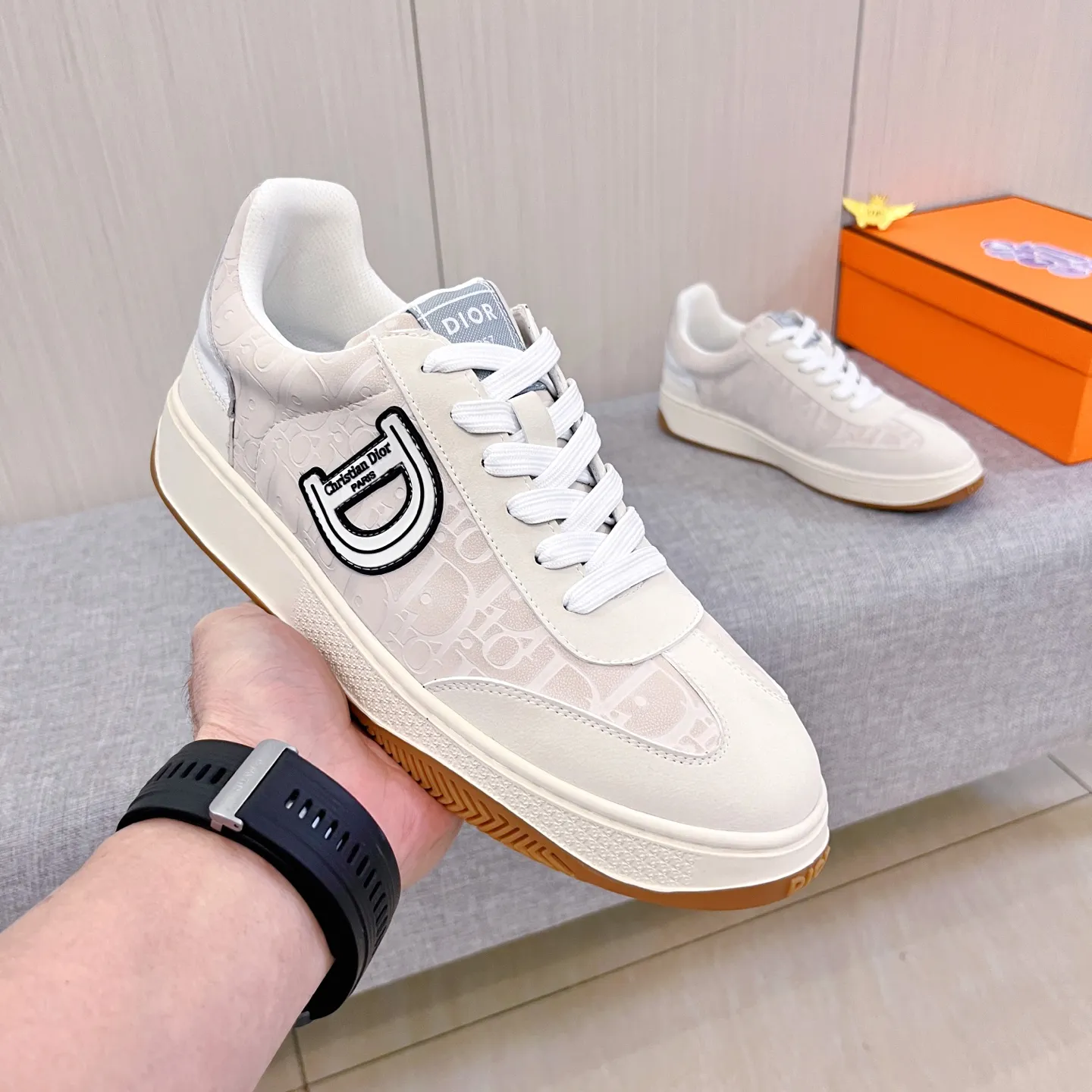 🚘🚘Factory batch 400💰[Dior]🔥Men's high-end brand of shoes official website 1:1 latest masterpiece: the upper is made of first-layer cowhide imported from Italy with a comfortable and breathable lining➕original non-slip and wear-resistant outsole🔥, making walking more convenient and comfortable! An exclusive new model, a stunning work, a beautiful 1:1 replica [color] compared to the official quality! Create a fashionable personality to set off your uniqueness! A must-have for trendy men! Classic🔥Size: 38-44 Color: 🔥Multiple colors available🔥.